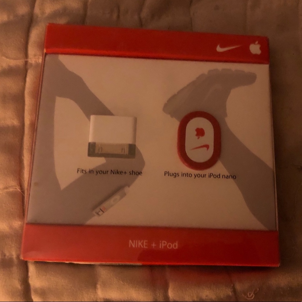 Nike+IPod Sport Kit - Picture 1 of 3